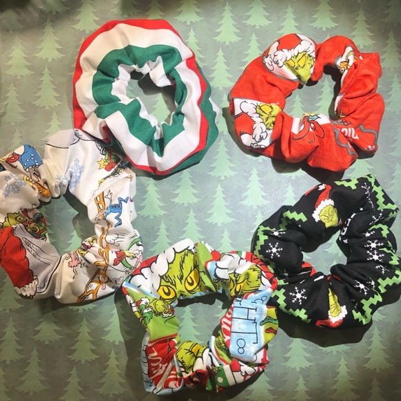 5 piece Christmas Scrungie set - Picture 4 of 9